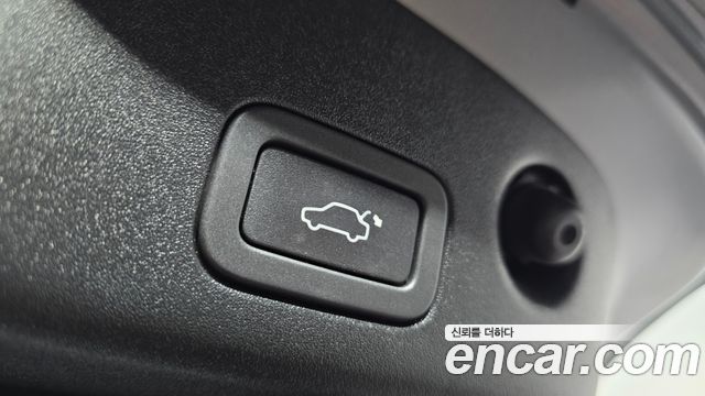 Jaguar XJ 2014 — photo 20