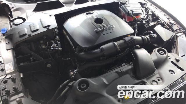 Jaguar XJ 2016 — photo 6