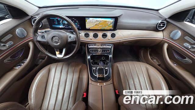 Mercedes-Benz E-Class 2018 — photo 7