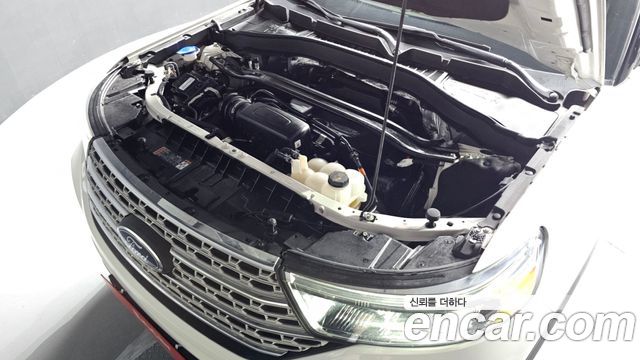 Ford Explorer 2020 — photo 6