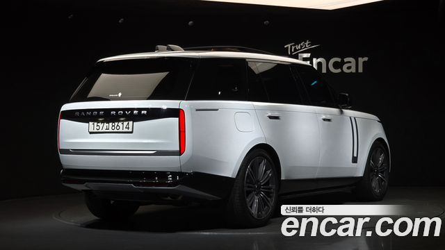 Land Rover Range Rover 2025 — photo 2