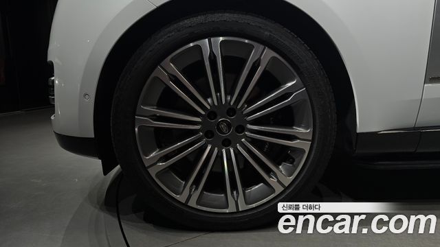 Land Rover Range Rover 2025 — photo 5