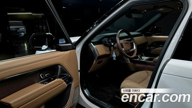 Land Rover Range Rover 2025 — photo 13