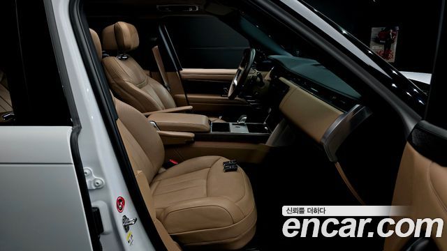 Land Rover Range Rover 2025 — photo 16