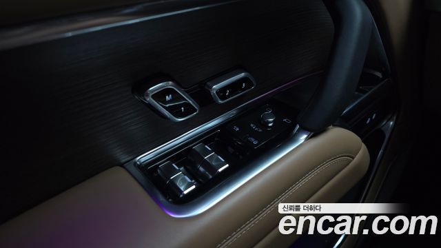 Land Rover Range Rover 2025 — photo 32