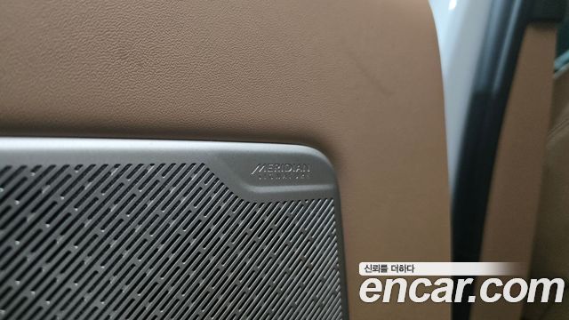 Land Rover Range Rover 2025 — photo 35