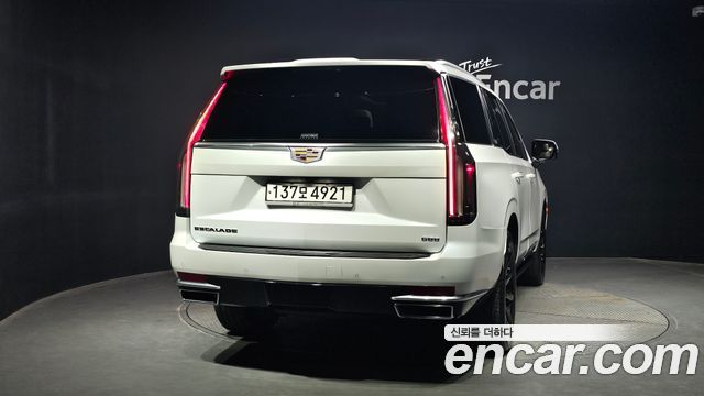 Cadillac Escalade 2022 — photo 4