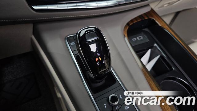 Cadillac Escalade 2022 — photo 12