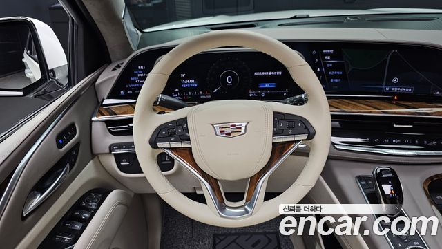 Cadillac Escalade 2022 — photo 19