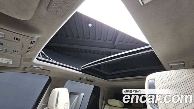Cadillac Escalade 2022 — photo 25
