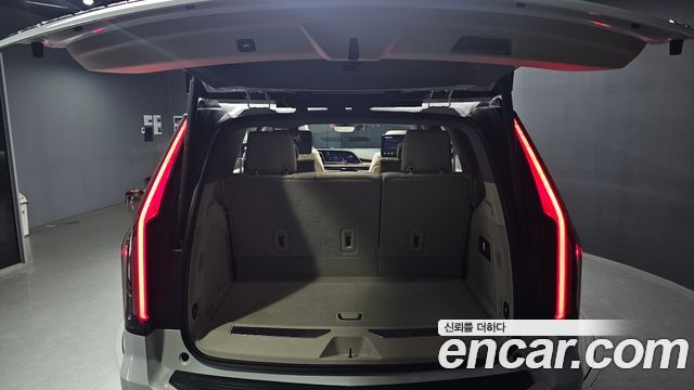 Cadillac Escalade 2022 — photo 26