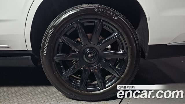 Cadillac Escalade 2022 — photo 7