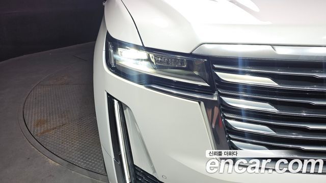 Cadillac Escalade 2022 — photo 8