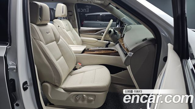 Cadillac Escalade 2022 — photo 16