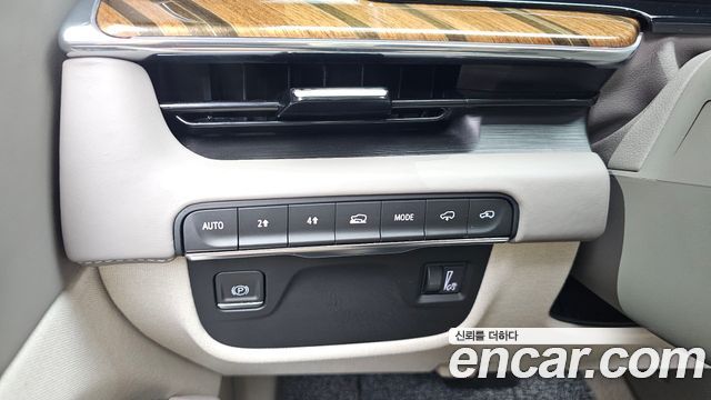 Cadillac Escalade 2022 — photo 30