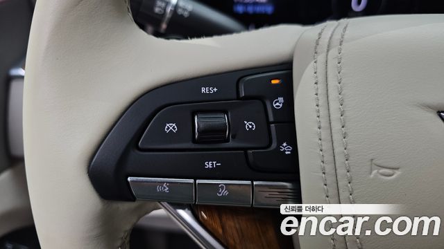 Cadillac Escalade 2022 — photo 31