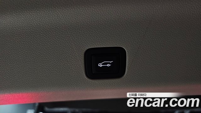 Cadillac Escalade 2022 — photo 34