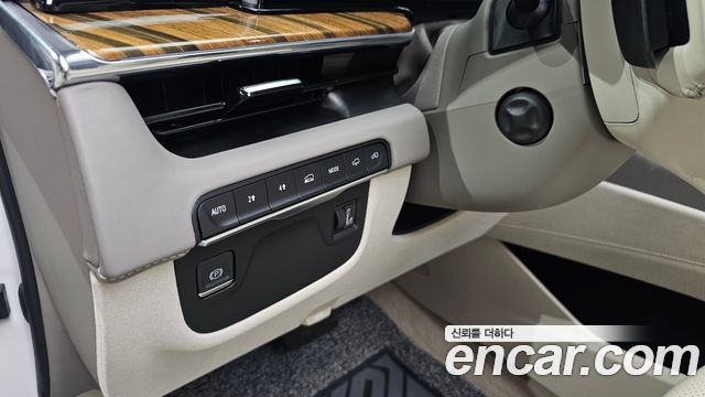 Cadillac Escalade 2022 — photo 39
