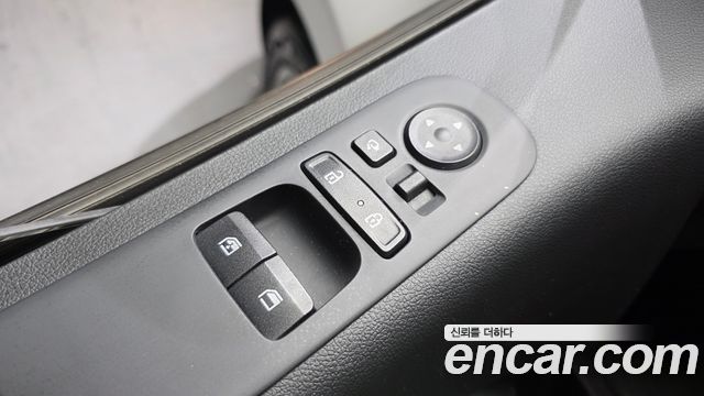 Hyundai Staria 2023 — photo 13