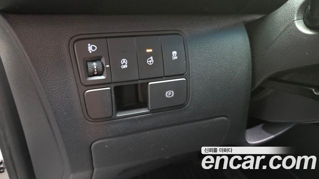 Hyundai Staria 2023 — photo 14