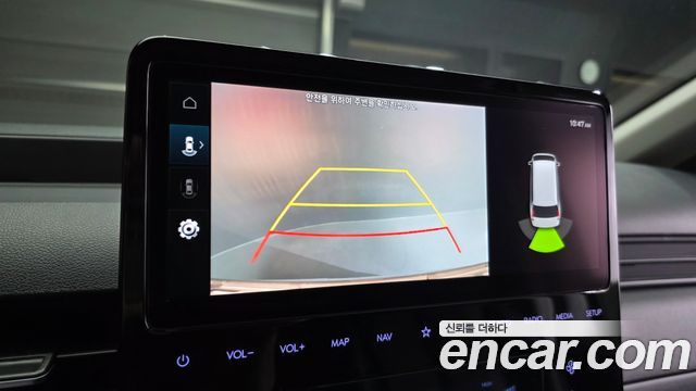 Hyundai Staria 2023 — photo 16