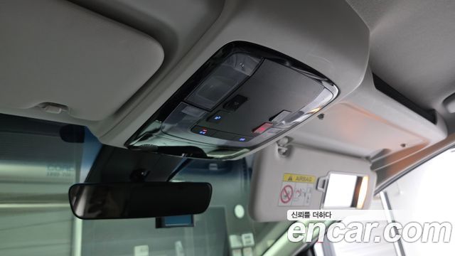 Hyundai Staria 2023 — photo 18