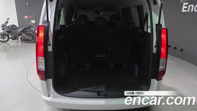 Hyundai Staria 2023 — photo 20