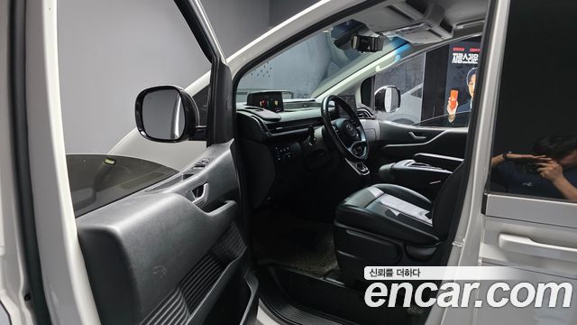 Hyundai Staria 2023 — photo 10