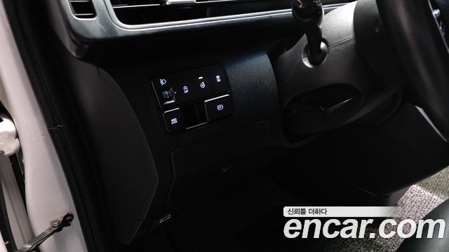 Hyundai Staria 2023 — photo 15