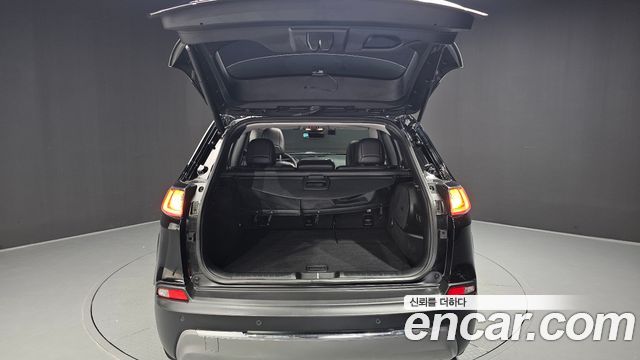 Jeep Cherokee 2021 — photo 30