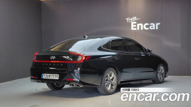 Hyundai Sonata 2022 — photo 2
