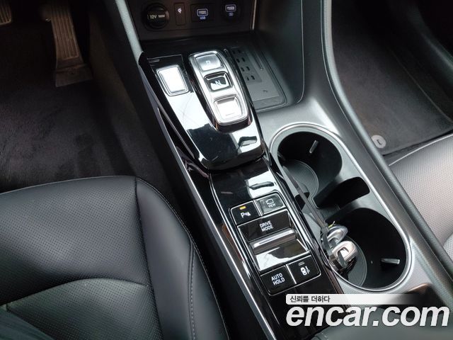 Hyundai Sonata 2022 — photo 12