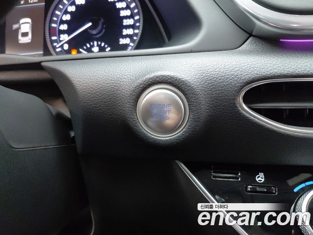 Hyundai Sonata 2022 — photo 25