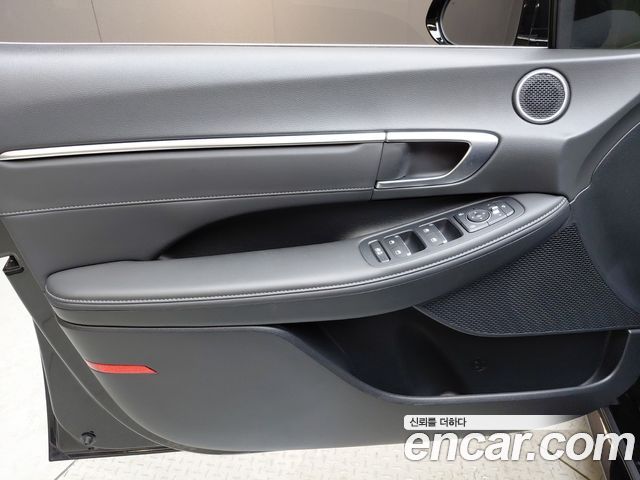 Hyundai Sonata 2022 — photo 14