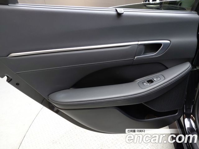 Hyundai Sonata 2022 — photo 15