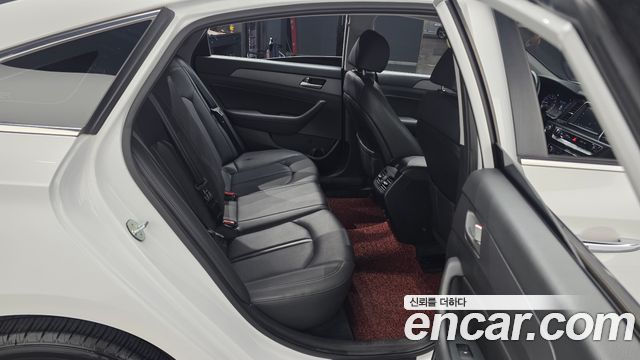 Hyundai Sonata 2018 — photo 17
