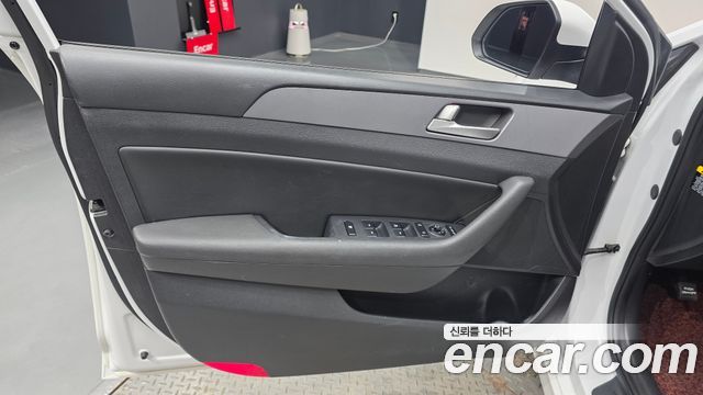 Hyundai Sonata 2018 — photo 14