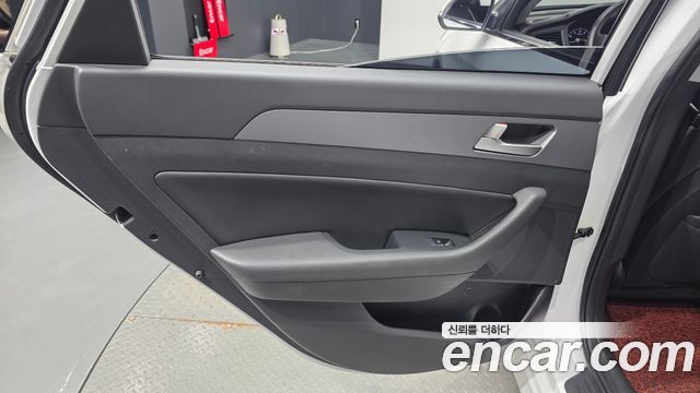 Hyundai Sonata 2018 — photo 15