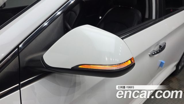 Hyundai Sonata 2018 — photo 29