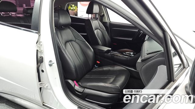 Hyundai Sonata 2020 — photo 13