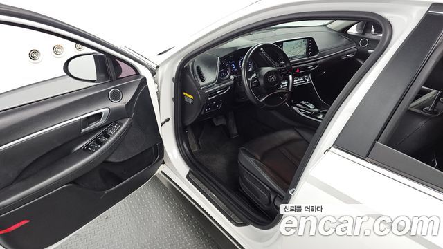 Hyundai Sonata 2020 — photo 17