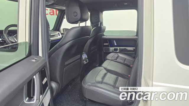 Mercedes-Benz G-Class 2020 — photo 17