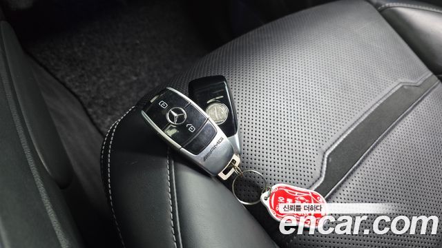 Mercedes-Benz G-Class 2020 — photo 21
