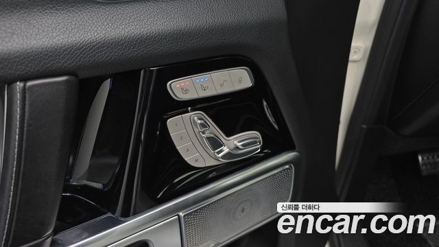 Mercedes-Benz G-Class 2020 — photo 22