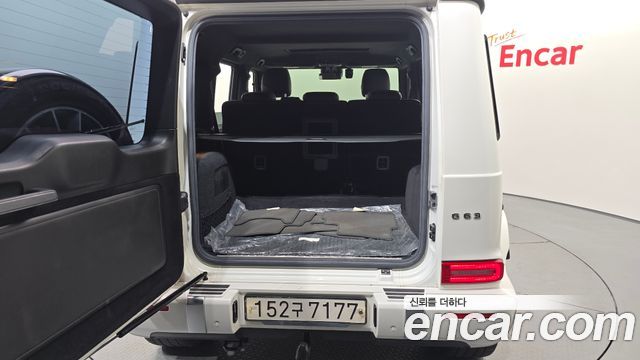 Mercedes-Benz G-Class 2020 — photo 24