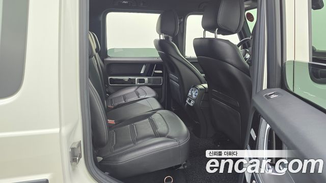 Mercedes-Benz G-Class 2020 — photo 25