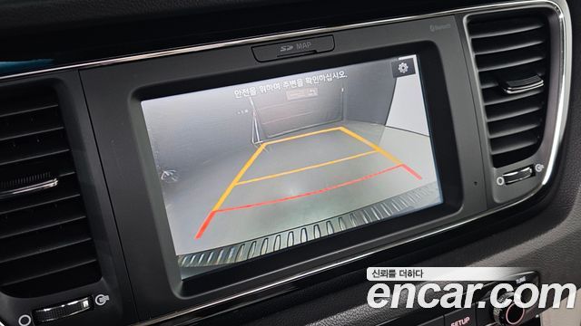 Kia Canival 2018 — photo 16