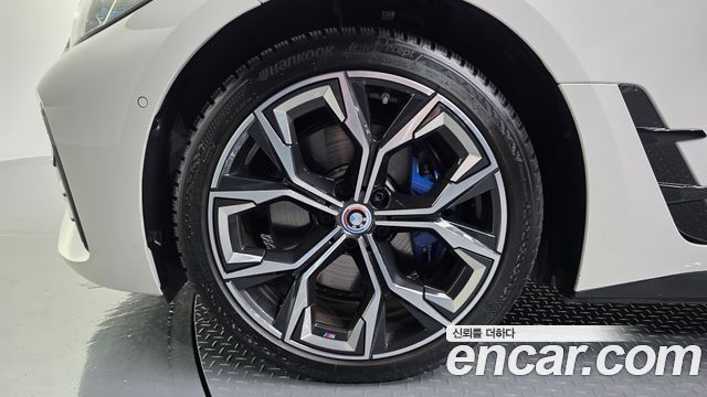 BMW i4 2024 — photo 5
