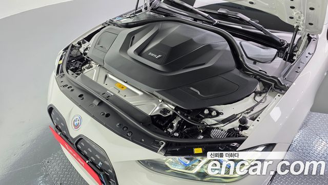 BMW i4 2024 — photo 6