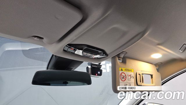 BMW 1-Series 2022 — photo 25